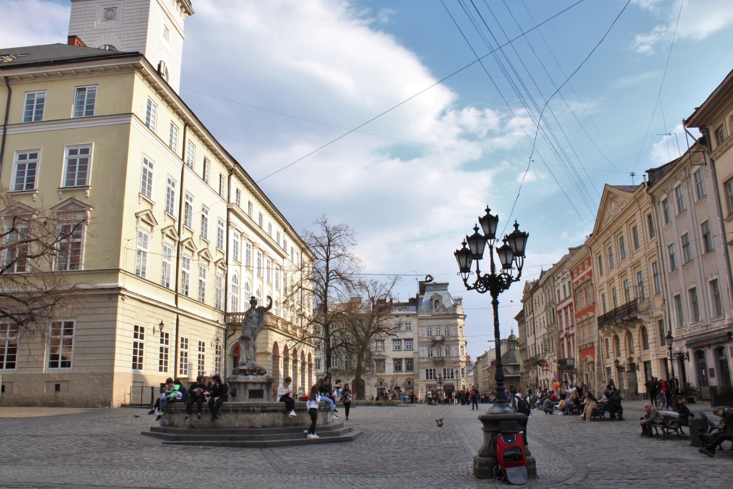 L’viv in a Day — According to World at Large