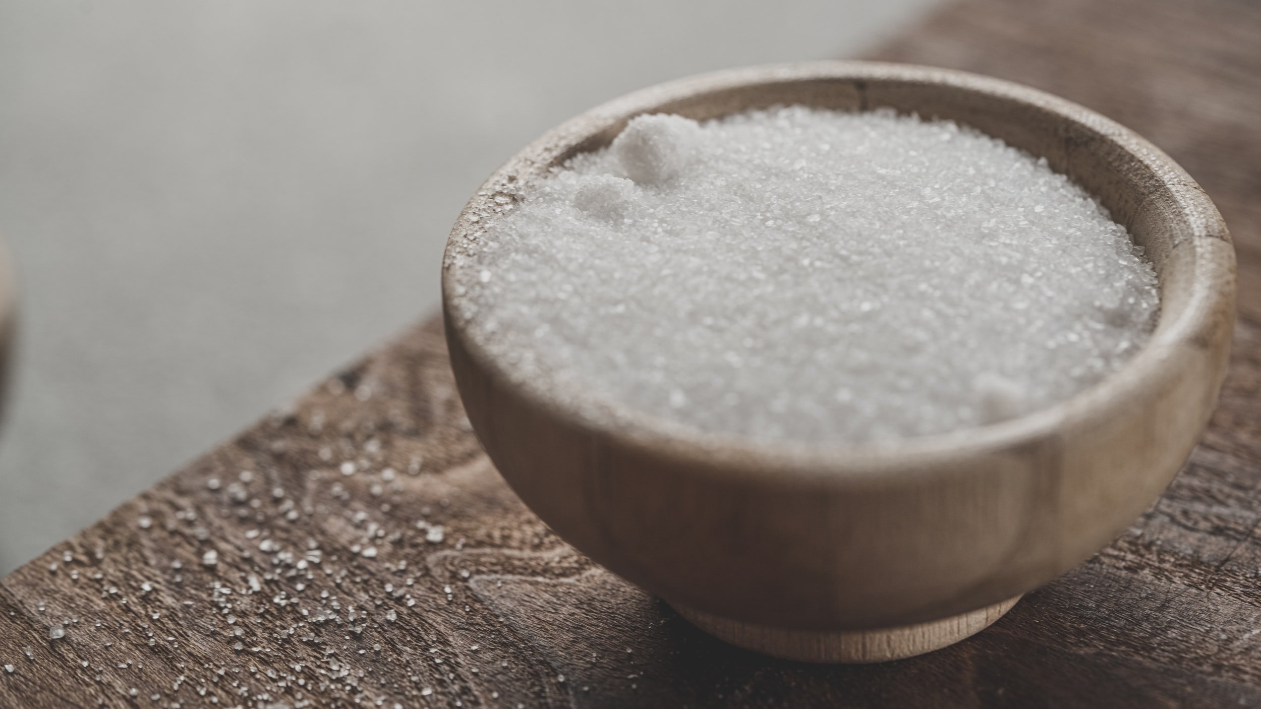 Heard of Xylitol or Erythritol? They’re Sugar-Substitutes that Clean Your Teeth